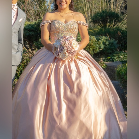 15 pink dress - Picture 1 of 9